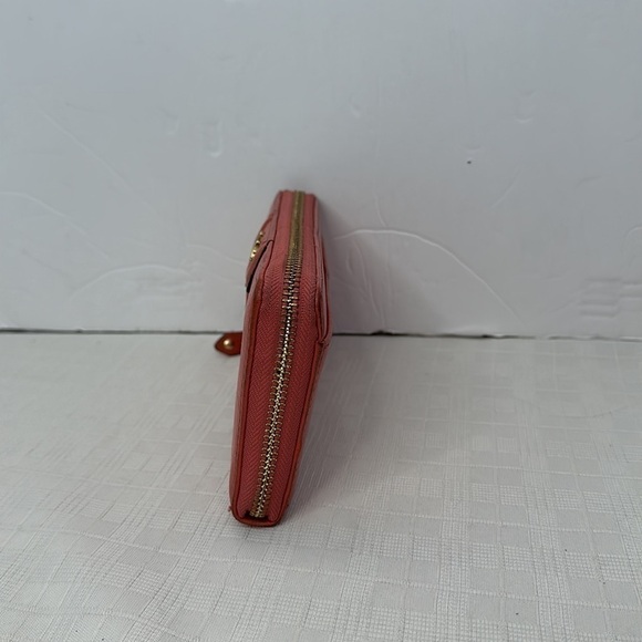 Coach ASHLEY LEATHER ZIP AROUND F48102 - Picture 2 of 11